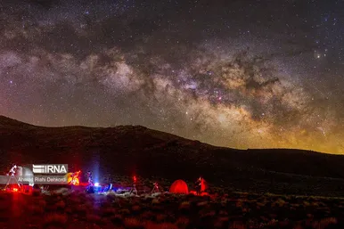 آسمان سحر انگیز شب
