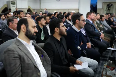 دیدار جمعی از شاعران و اهالی فرهنگ و ادب فارسی با رهبر انقلاب