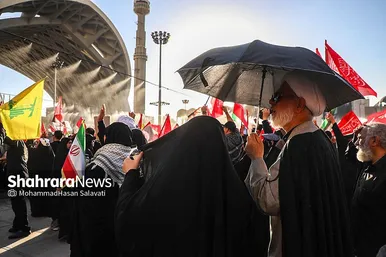 گزارش تصویری | مصلای تهران و حضور پرشور مردم در مراسم وداع با آقای شهید ایران ۳