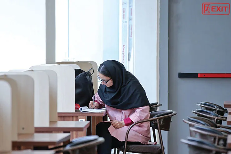 گزارشی از روند کاهشی گرایش جوانان به تحصیلات دانشگاهی