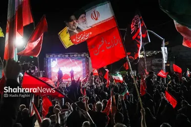 گزارش تصویری | مردم مشهد همچنان پای کار انقلاب