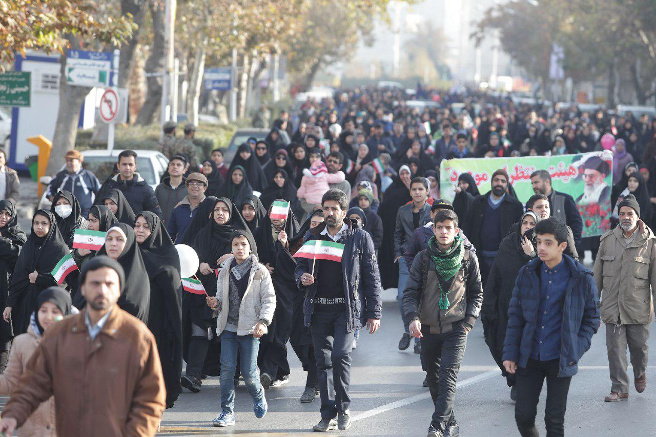 همایش پیاده روی بزرگ خانوادگی در مشهد +تصاویر