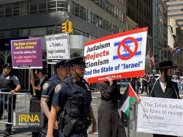 تجمع و تقابل یهودیان موافق فلسطین و اسرائیل در خیابان‌های منهتن نیویورک + فیلم و عکس