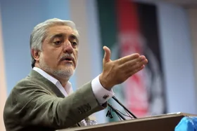 عبدالله: طالبان ادعا دارند افغان هستند اما در افغانستان مذاکره نمی&zwnj;کنند