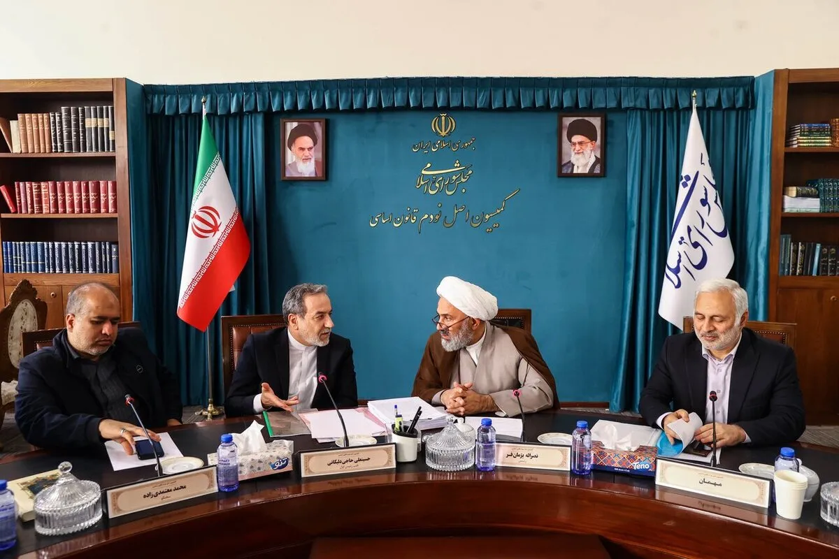 گزارش رئیس کمیسیون اصل ۹۰ مجلس از دیدار با وزیر امور خارجه