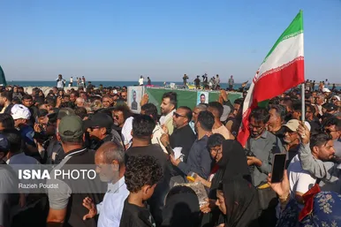 گزارش تصویری | تشییع پیکر شهید «قدرت زرنگاری» - جزیره هرمز