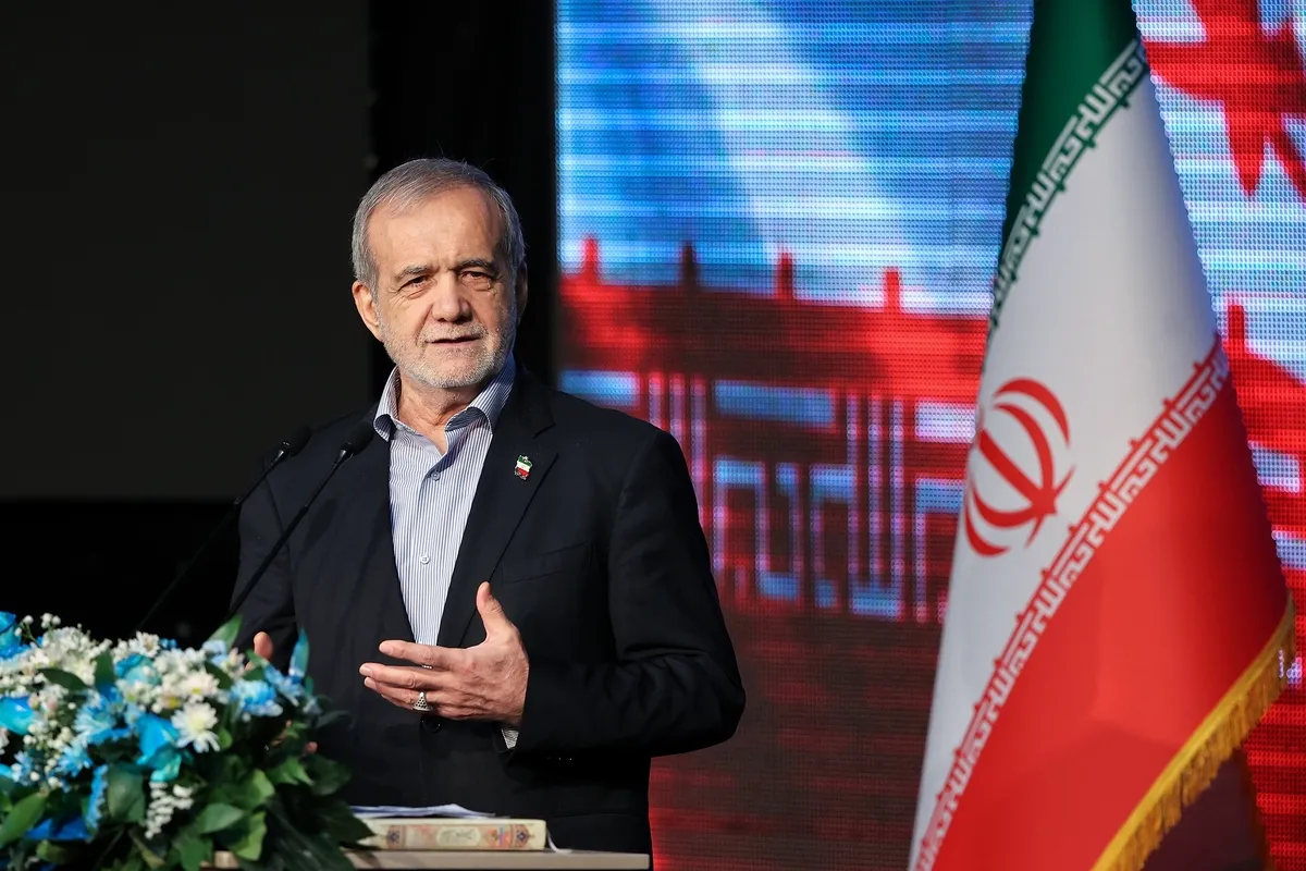 پزشکیان: به‌کارگیری فیبر نوری به‌جای کابل‌های مسی در تمام کشور انجام شود