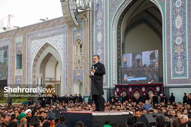 گزارش تصویری | مراسم چهارپایه خوانی شهادت حضرت رضا علیه السلام در حرم مطهر رضوی
