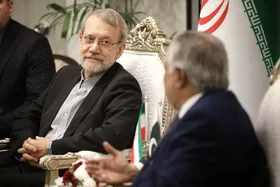 لاریجانی: مذاکره واقعی با طرف آمریکایی را می&zwnj;پذیریم