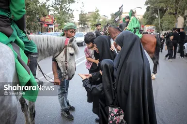 گزارش تصویری | کاروان اعلام عزای ماه محرم در مشهد