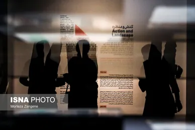 عکس‌هایی از نمایشگاه «به گزارش زنان» در موزه هنرهای معاصر تهران