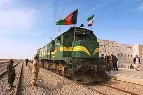 معاون وزیر راه: قطار مسافری ایران- افغانستان در انتظار رفع مشکلات مرزی است