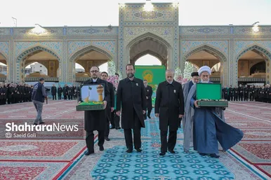 گزارش تصویری | آیین سنتی تعویض پوش ضریح مطهر امام رضا (ع)