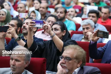 سفر تبلیغاتی محمدجواد ظریف به مشهد برای دور دوم انتخابات ۱۴۰۳