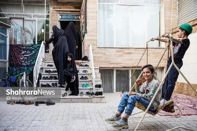 گزارش تصویری | روضه خانگی، سنتی به قدمت عزای سیدالشهدا