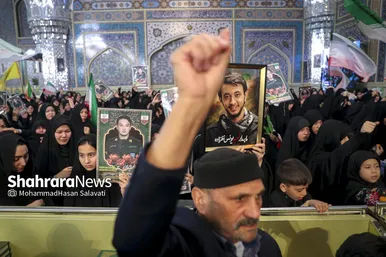 گزارش تصویری |  وداع با پیکر مطهر ۵ شهید خراسانی حمله آمریکایی-صهیونی در حرم مطهر رضوی