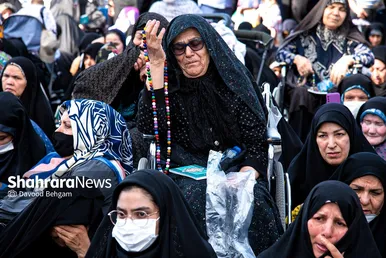 مراسم دعای عرفه در حرم مطهر رضوی