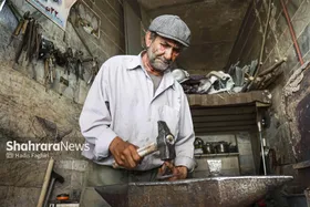 آقاعزیز دیگر حوصله نعل&zwnj;بندی ندارد | داستان &laquo;عزیز ابراهیمی&raquo; آهنگر مشهدی