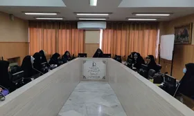 دستیار رئیس&zwnj;جمهور: در گام دوم انقلاب، باید انقلاب را از دست قرائت&zwnj;های غلط رها کنیم