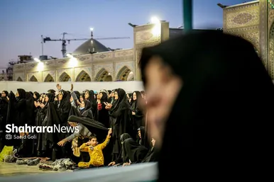 ضیافت افطاری زائران حرم مطهر رضوی
