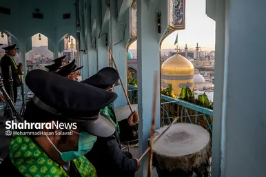 آیین نقاره نوازی حرم مطهر رضوی در آستانه میلاد امام رضا(ع)