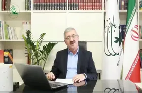 واکنش&zwnj;ها به شعرخوانی پراشکال رئیس کانون زبان ایران | شاعرشدن چه آسان! + ویدئو