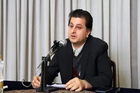 نویسنده و ناشر افغانستانی: انگلستان پایه&zwnj;گذار فارسی&zwnj;ستیزی در افغانستان بوده است