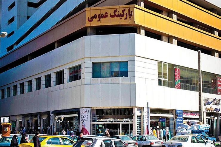 راه بندان خیابان هفده شهریور با ساخت پارکینگ‌های بزرگ طبقاتی هم حل نشد
