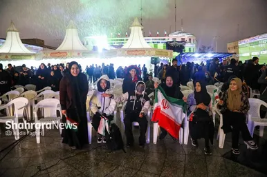 گزارش تصویری|پخش زنده و ۳۶۰ درجه مسابقه فوتبال ایران و ازبکستان در میدان شهدای مشهد