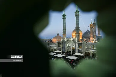 تحویل سال ۱۴۰۳ در حرم حضرت معصومه (س)