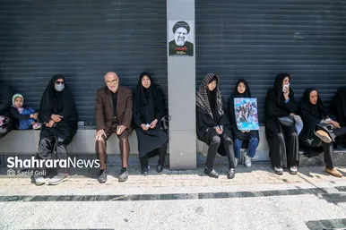 مشهد در ماتم رئیس جمهور شهید (۱)