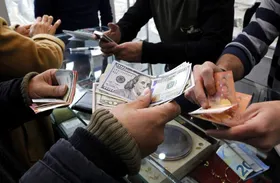 احتمال نوسانات جدید قیمت دلار در هفته جاری (۲۸ بهمن ۱۴۰۲)