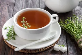 درمان بیماری&zwnj;های تنفسی و گوارشی با دمنوش آویشن + طرزتهیه