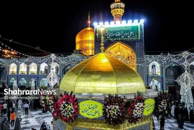 ویدئو| نقاره نوازی شب میلاد امام علی(ع) در هوای بارانی حرم مطهر رضوی