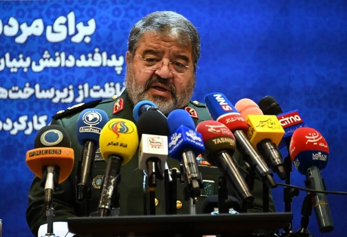 سردار جلالی: مسمومیت‌ها ناشی از مداخله مستقیم جریان نفاق است| مدارس کشور درگیر پدیده هراس اجتماعی شده‌اند