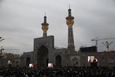 حضور و سخنرانی رهبر انقلاب در اجتماع زائران و مجاوران حرم مطهر رضوی- ۲