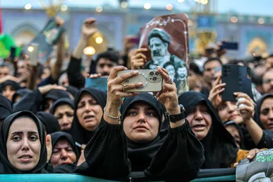 استقبال و تشییع پیکر رئیس‌جمهور و شهدای خدمت در مشهد - 4