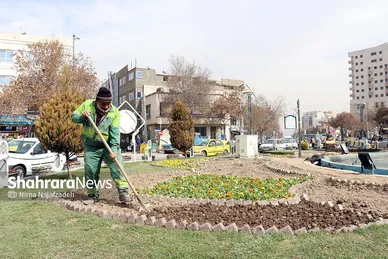 گل‌کاری در نقاط مختلف شهر مشهد