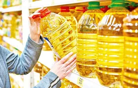 رفع مشکل کمبود روغن در بازار | فروشندگان در خرید روغن تعلل می&zwnj;کنند