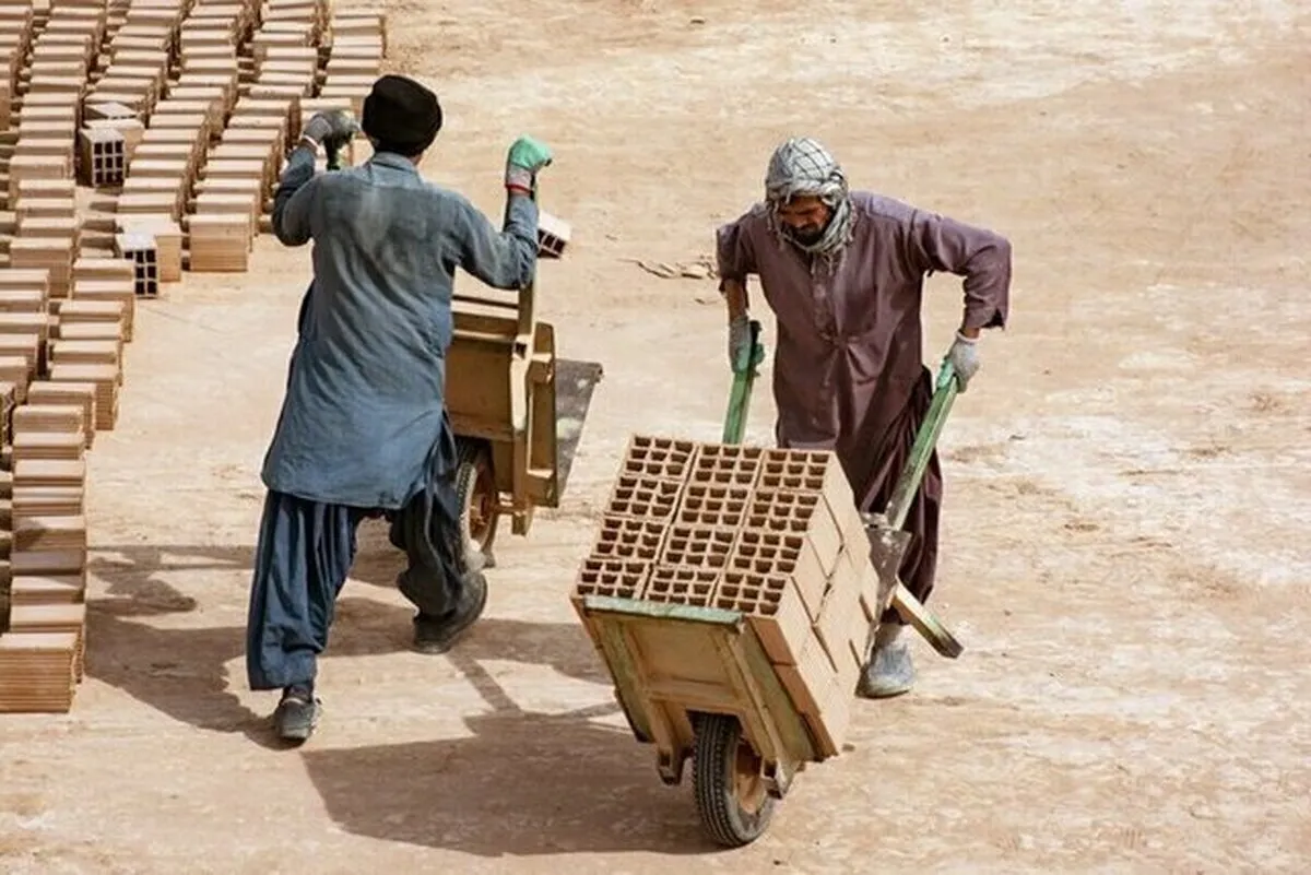 رقابت نابرابر کارگر ایرانی با ۸.۵ میلیون کارگر افغانستانی
