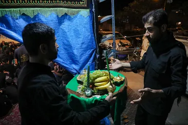 آیین سینی گردانی حضرت قاسم علیه السلام در شب هشتم محرم
