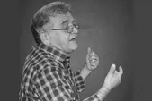 فیلمساز مشهدی: هنرمند باید تلاش کند آنچه از دستش برمی‌آید برای مردم و کشورش انجام دهد
