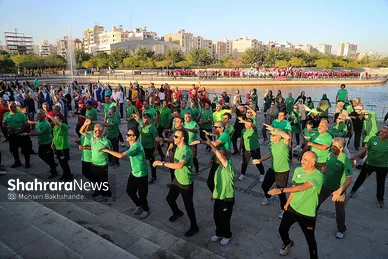 گزارش تصویری | همایش ورزش صبحگاهی در بوستان برکت مشهد
