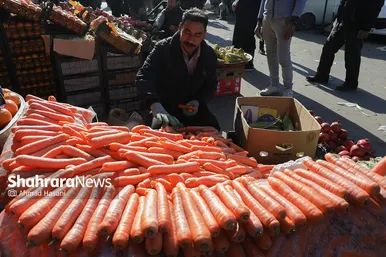 بازار مشهد در آستانه شب یلدا