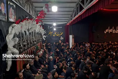 مراسم «شام غریبان حسین» مهاجران افغانستانی‌ در مدرسه علمیه حضرت قائم (عج)