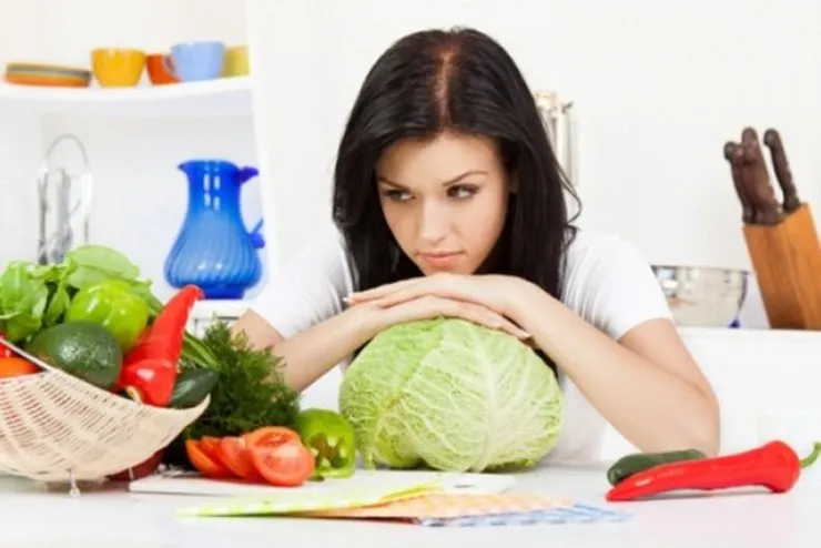 رژیم غذایی باعث تنهایی