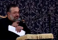 ویدئو | مداحی محمود کریمی در حرم رضوی برای ناشنوایان