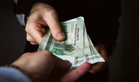 دستور رئیس قوه&zwnj; قضائیه برای بررسی دستمزد ۹۹ کارگران