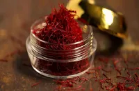 ۱۰ مقصد اصلی زعفران صادراتی ایران کدام‌اند؟ | زعفران‌های صادرشده به چین تقلبی بودند؟