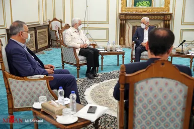 دیدار صمیمانه رئیس جمهور منتخب با کاندیداهای انتخابات ۱۴۰۰